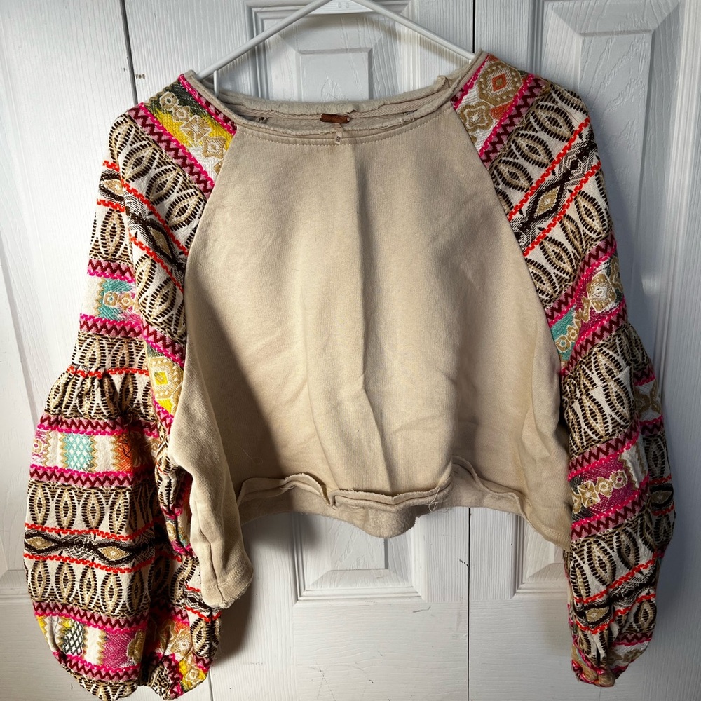 Boho Patterned Sleeve Sweater